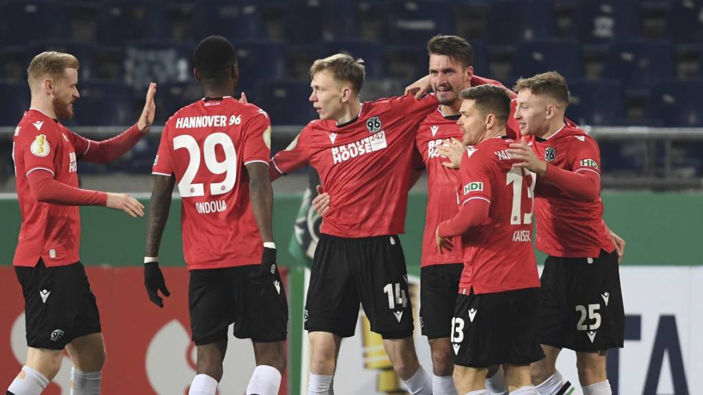 Borussia Mönchengladbach scheitert im Cup, Union weiter
