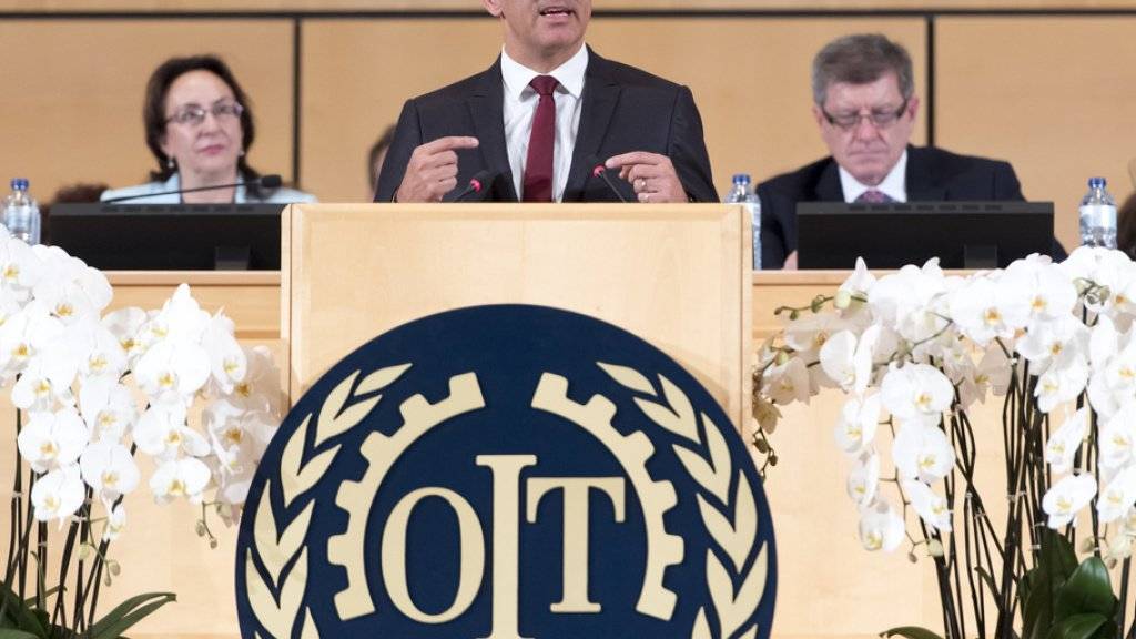Bundesrat Alain Berset verteidigte die Bedeutung der ILO - auch im Zeitalter der Digitalisierung und der Globalisierung.