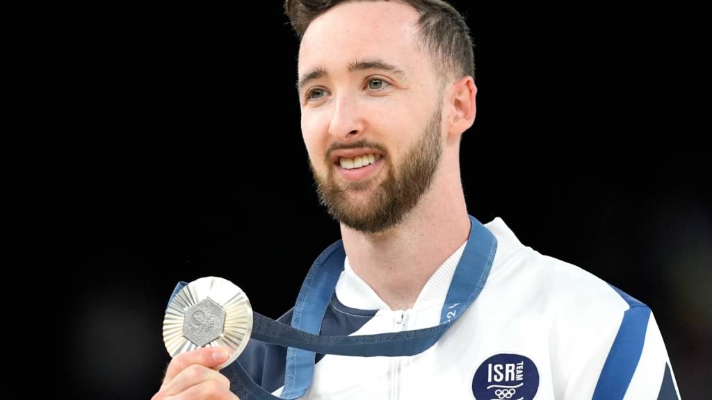 Stand jetzt könnte Artem Dolgopyat, Olympiasieger am Boden, an den Weltmeisterschaften in Jakarta nicht teilnehmen