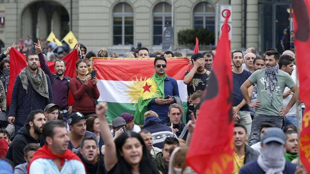 Protestierende Kurden in Bern.