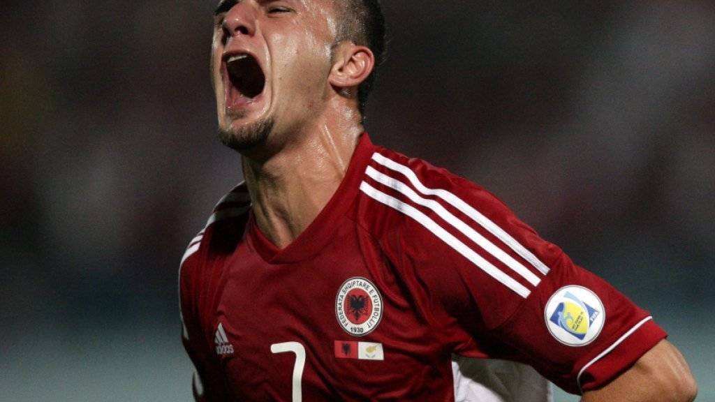 Trotz eines Treffers von Armando Sadiku, der in der Rückrunde in der Super League beim FC Vaduz im Einsatz stand, verliert Albanien den EM-Test gegen die Ukraine