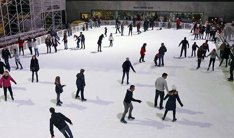 Rockefeller Center ice rink opens in New York – Miscellaneous – Panorama