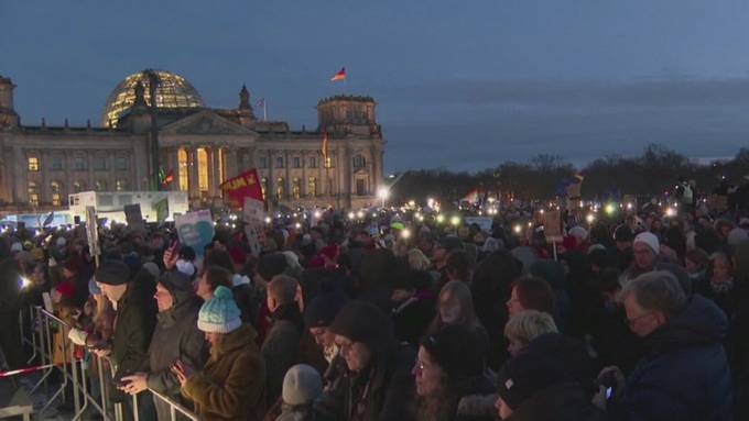 Junge Grüne Schweiz rufen zur Demo gegen Rechtsextremismus in Bern auf