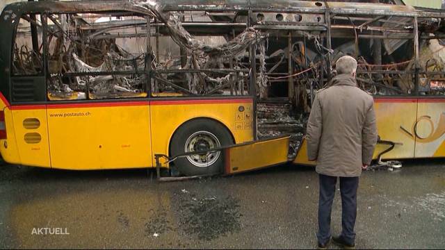 20 Postautos in Chur abgebrannt