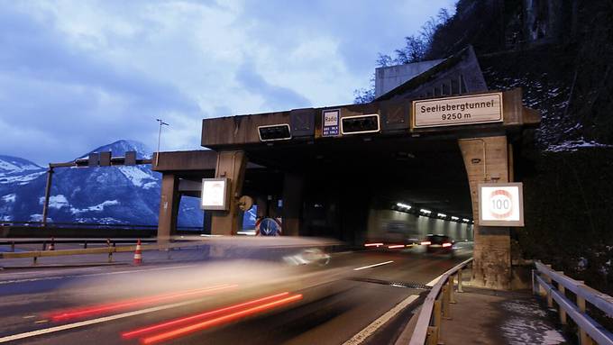 Nach Unfällen: Seelisbergtunnel und Axenstrasse sind wieder offen