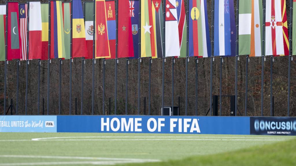 Die UEFA und andere Kontinentalverbände drohen mit Boykott, der südamerikanische Verband CONMEBOL bleibt vorsichtig: Die FIFA sorgt mit ihren Milliarden-Plänen für Unruhe. (Archivbild)