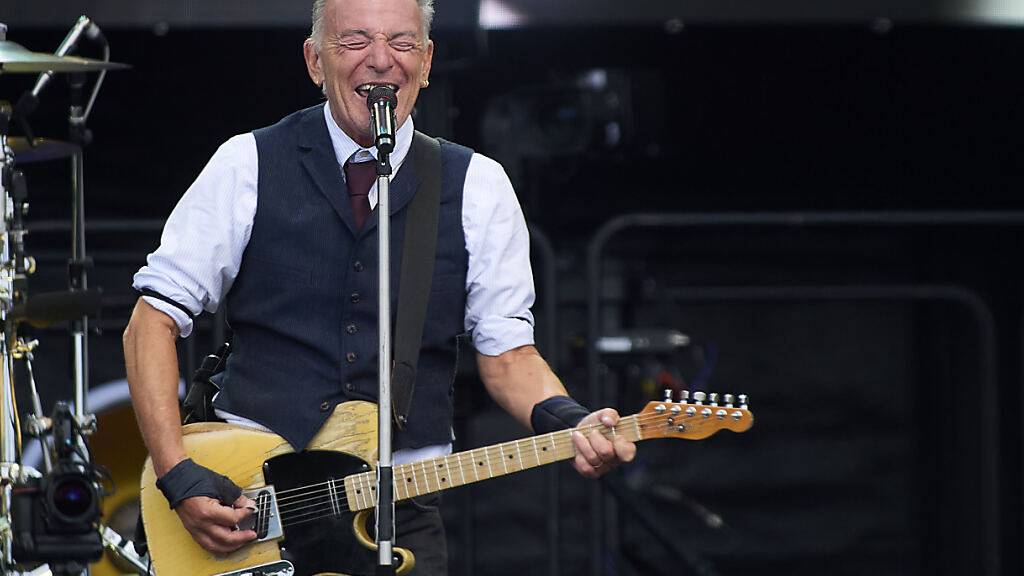 ARCHIV - Bruce Springsteen und The E Street Band treten während ihrer 2024 World Tour im Dyrskuepladsen auf. Foto: Robert Wengler/Ritzau Scanpix Foto/AP/dpa