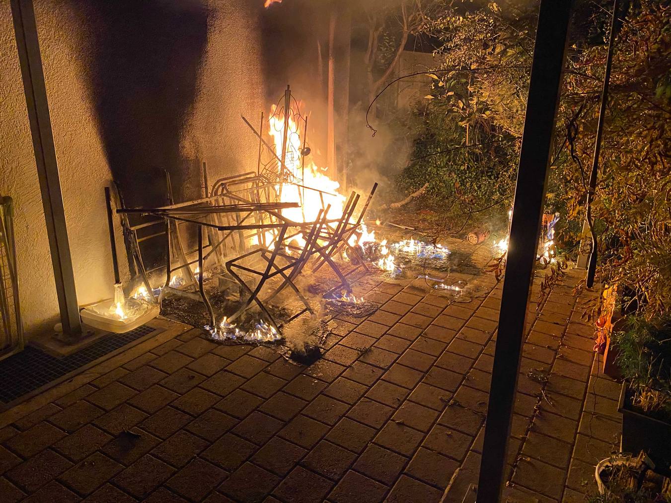 Feuer im Garten hoher Sachschaden befürchtet PilatusToday