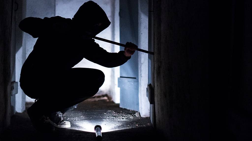 Polizei erwischt Einbrecher in Oerliker Keller auf frischer Tat