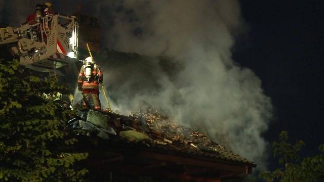 Schon wieder Hausbrand wegen Blitz