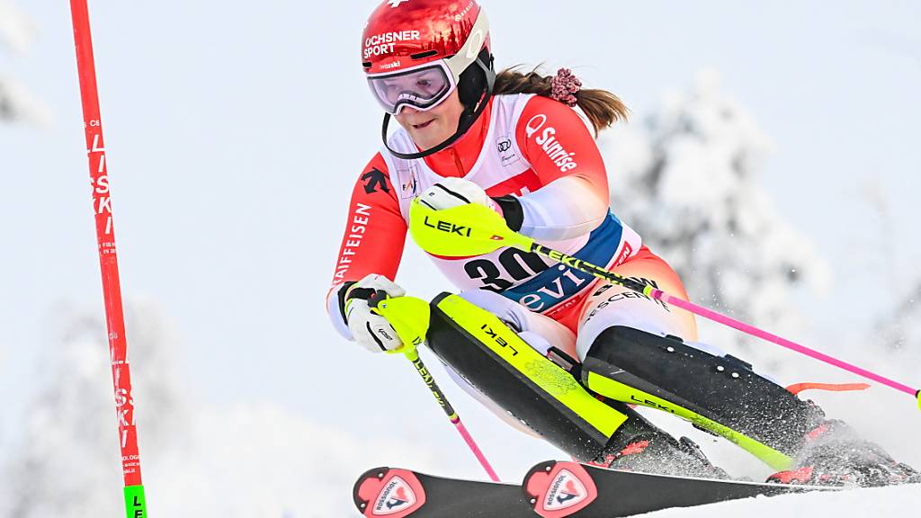 Vlhova Dominates Slalom in Levi, Shiffrin Misses Podium