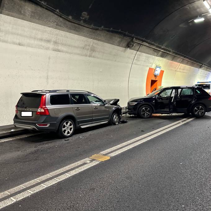 Unfall in Tunnel fordert 6 Verletzte