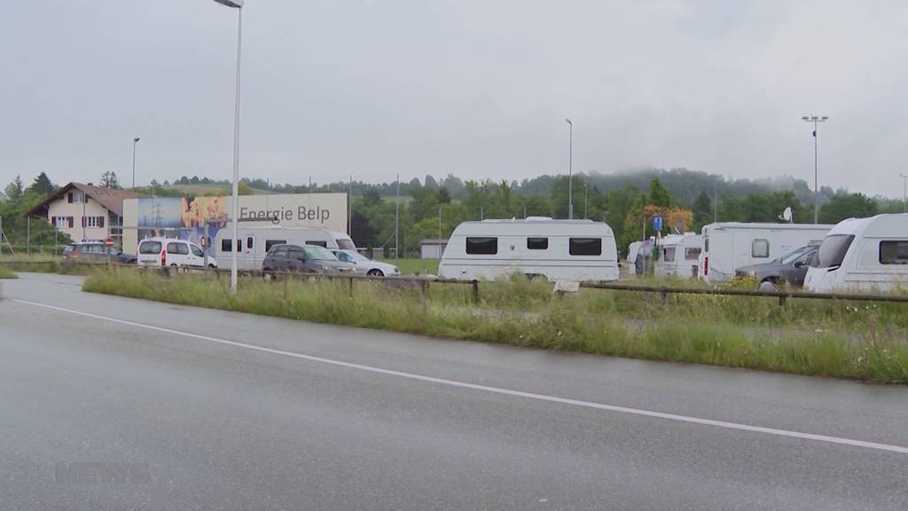 Fahrende in Belp reizen Frist aus: Trotz fälliger Abreise verharren sie im Giessenbad