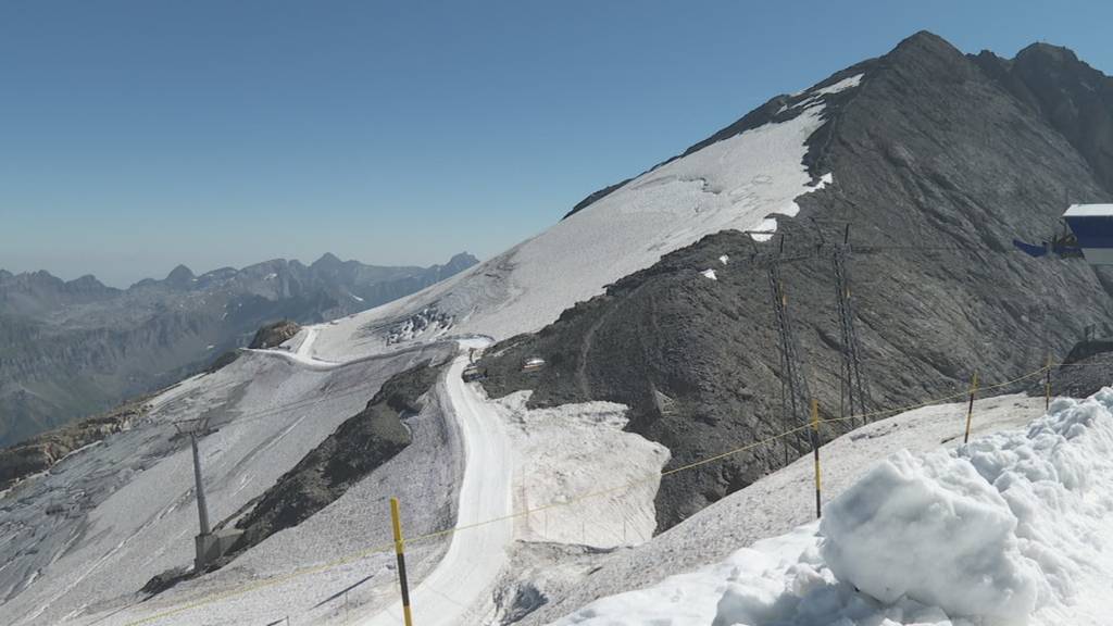Hitze, schönes Wetter und wenig Schnee: Der Titlis-Gletscher leidet