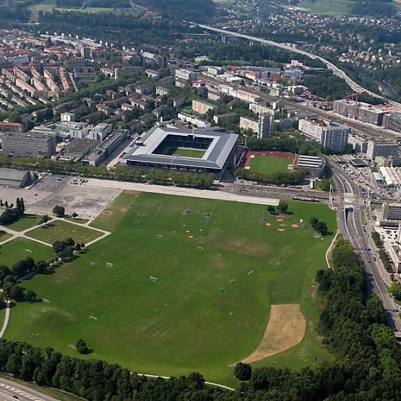 Stadt Bern schafft für YB zwei temporäre Sportplätze