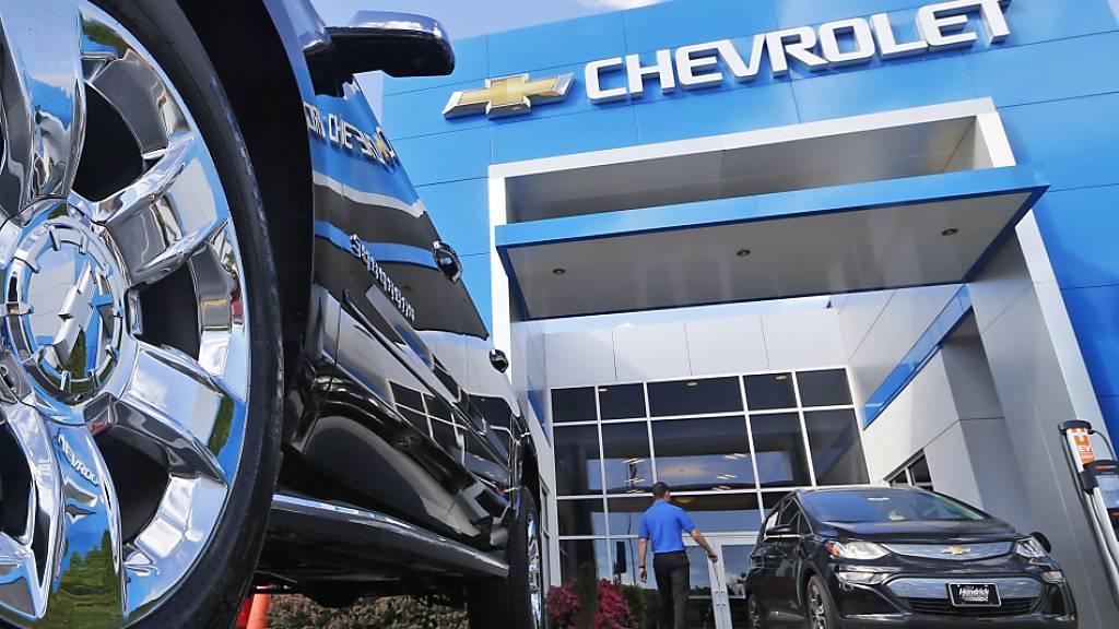 Der US-Autokonzern General Motors, bekannt etwa für Marken wie Chevrolet, musste wegen Chipmangels die Produktion in fünf Werken schliessen. Die Lage hat sich etwas entspannt und nun laufen die Fliessbänder wieder.(Archivbild)