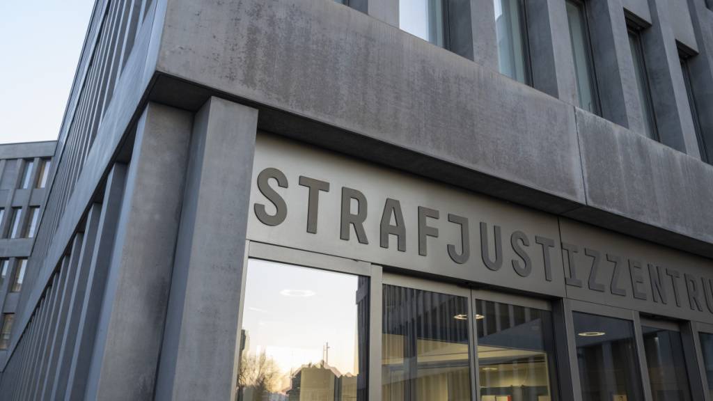 Baselbieter Strafgericht spricht ehemalige Migrationsbeamtin frei