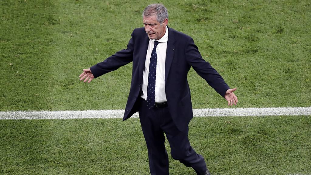 Portugals Nationaltrainer Fernando Santos muss nach der wenig überzeugenden Vorrunde noch an der einen oder anderen Schraube drehen