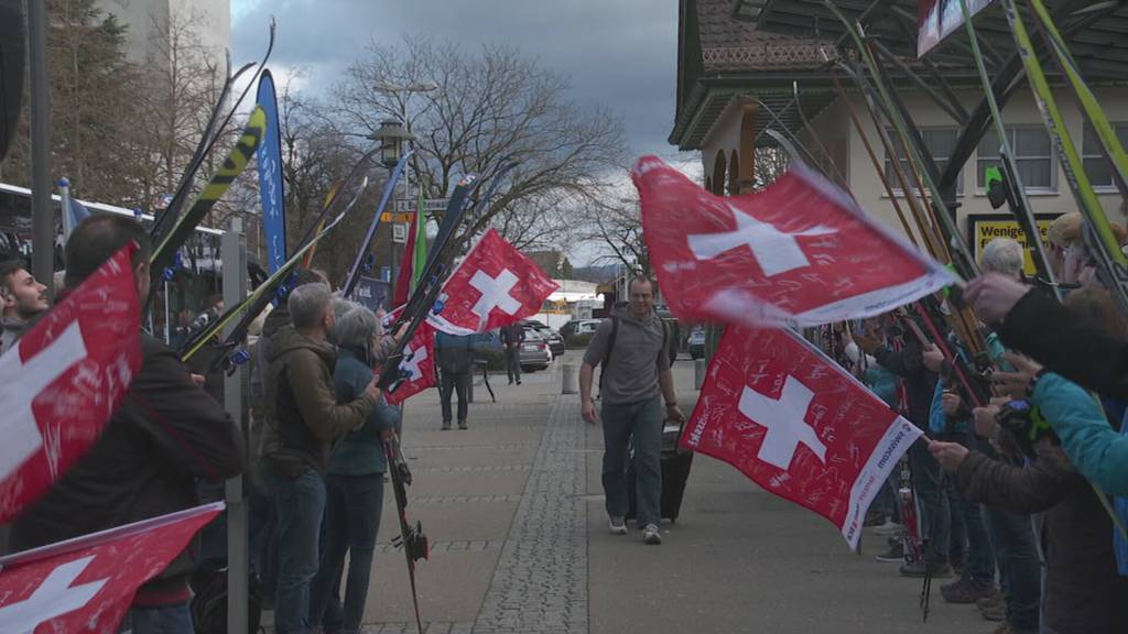 Skirennfahrer Ralph Weber nach Rücktritt in Gossau herzlich empfangen