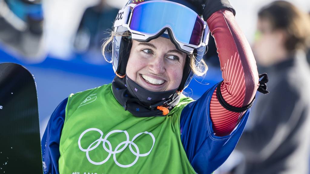 Noémie Wiedmer freut sich nach dem souveränen Halbfinal-Auftritt im Zielraum in Livigno über ihre Final-Qualifikation