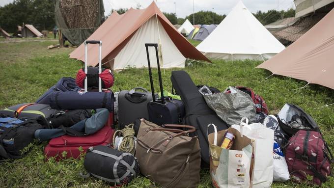 Jugendliche überfallen falsches Zeltlager