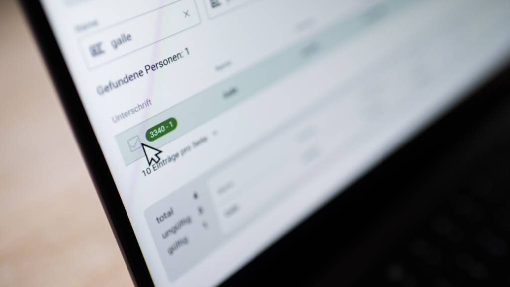 Mit der Plattform für E-Collecting können Komitees künftig für kantonale Referenden und Initiativen digitale Unterschriften sammeln. (Archivbild)