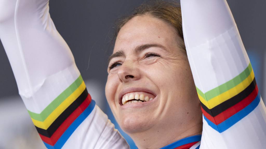 Celine van Till gewinnt an der Para-Cycling-WM Gold im Zeitfahren