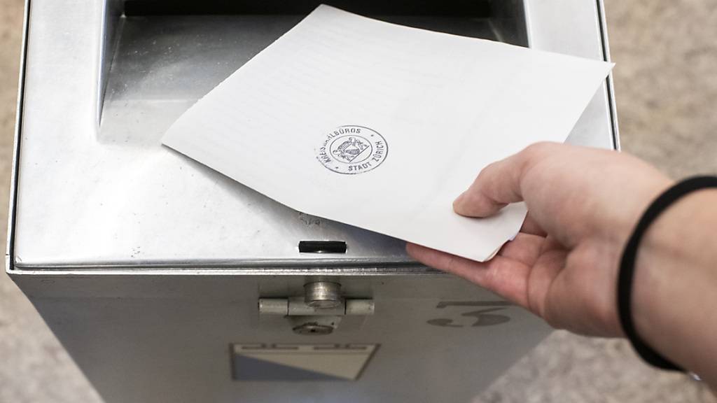 Die Corona-Massnahmenkritiker von Mass-Voll und Aufrecht treten im Kanton Zürich mit einer Listenverbindung mit EDU und SD zu den Nationalratswahlen im Oktober an. (Symbolbild)