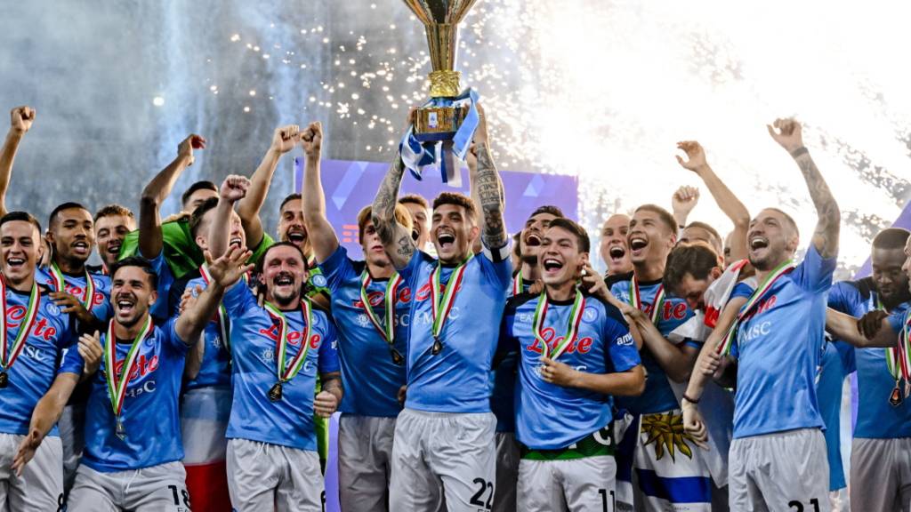 Trotz zahlreicher Angebote blieb die Meistermannschaft von Napoli grossmehrheitlich zusammen. Entsprechend gehen die Süditaliener als Favorit in die neue Saison