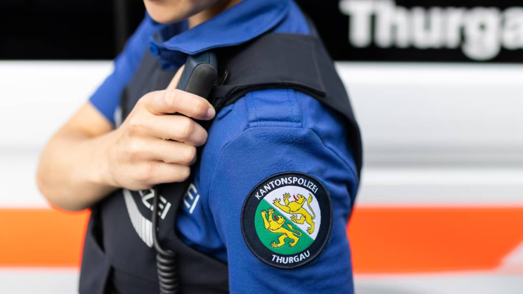 Die Thurgauer Kantonspolizei war mit mehreren Polizistinnen und Polizisten, darunter solche von der Spezialeinheit Leu, vor Ort. (Symbolbild)