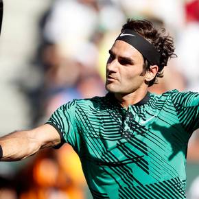 Roger Federer unterbricht Marco Rima