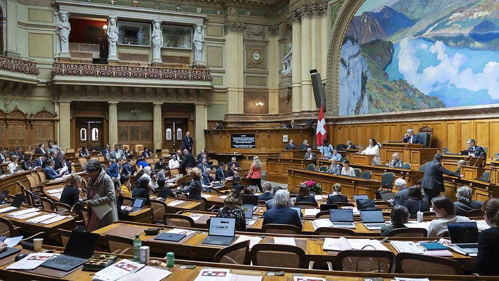 Der Nationalrat debattiert am Dienstag während mehrerer Stunden über die Ziele und Schwerpunkte der angelaufenen Legislatur. (Archivbild)