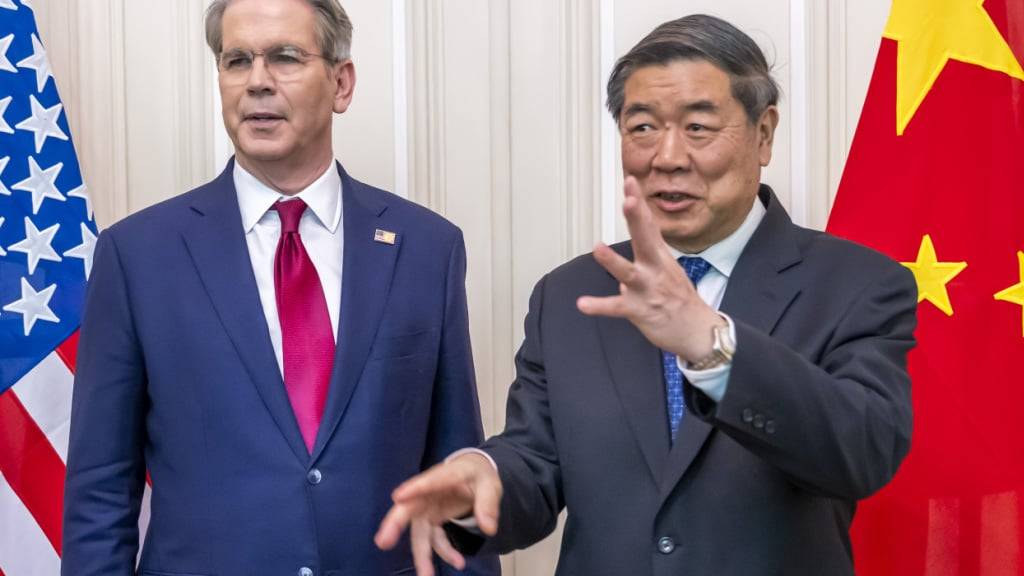 US-Finanzminister Scott Bessent (links) und der chinesische Vize-Ministerpräsident He Lifeng werden erneut verhandeln. (Archivbild)