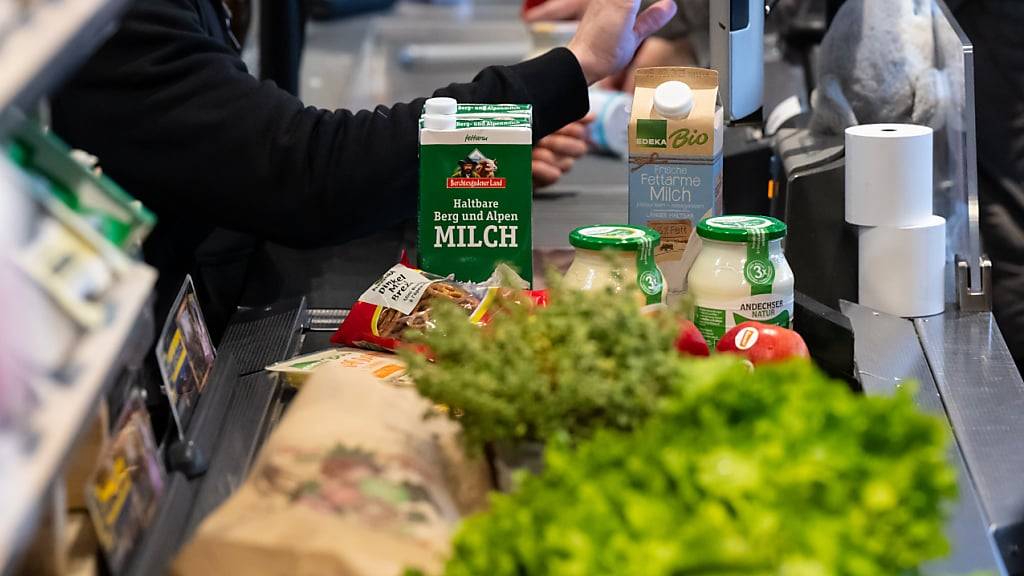 Die Teuerung in Deutschland verharrt weiterhin auf einem Niveau über 2 Prozent. (Archiv)