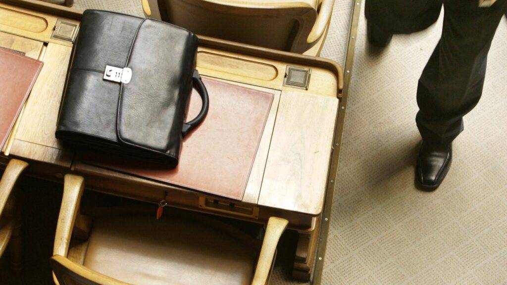 Die Schweiz erhält von der Greco-Staatengruppe zwar gute Noten für ihre Massnahmen gegen Korruptionsrisiken bei Personen in hohen Exekutivämtern. Bedarf für Verbesserungen gibt es aber noch. (Symbolbild)