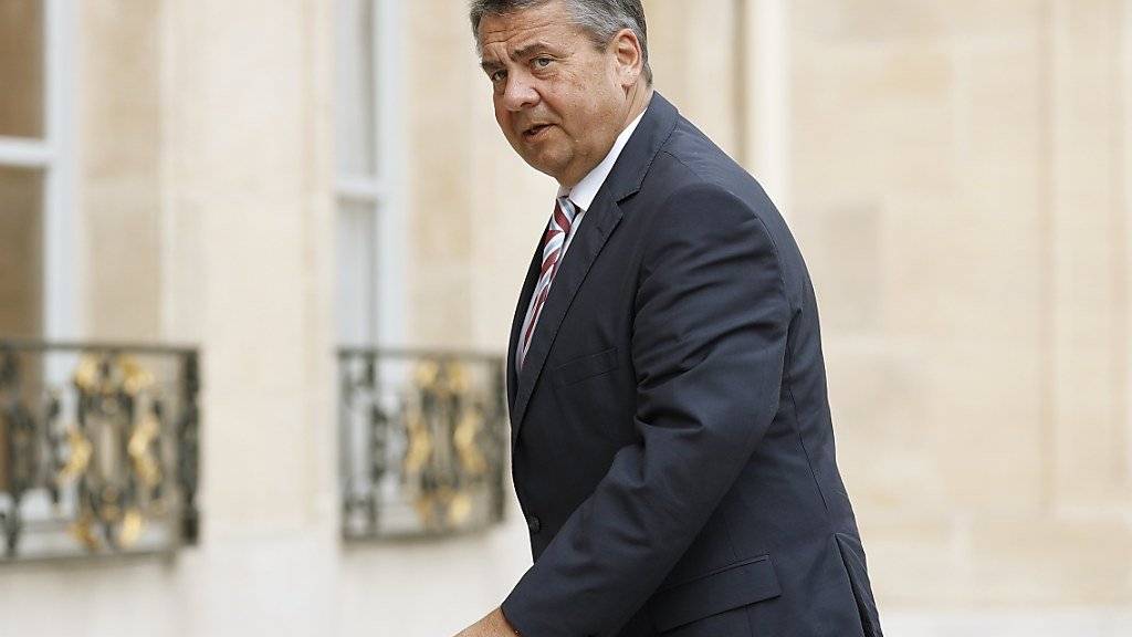 Warnt vor China: Der deutsche Aussenminister Gabriel am Eingang zum Elysée-Palast von Präsident Macron in Paris.