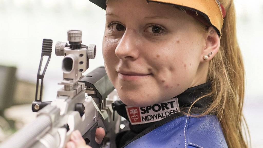 Nina Christen zeigt höchste Präzision mit dem Gewehr