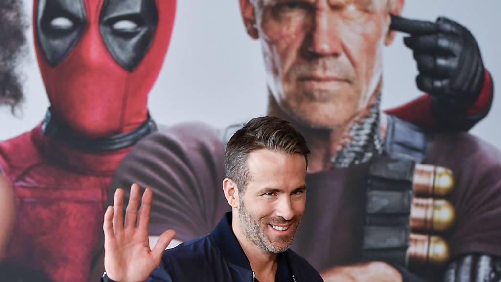 Hollywood-Star Ryan Reynolds (47) hat das Ende der Dreharbeiten von der Marvel-Actionkomödie «Deadpool 3» verkündet. Im Bild Reynolds vor einer Vorstellung des Vorgängerfilms 2018. (Archivbild)