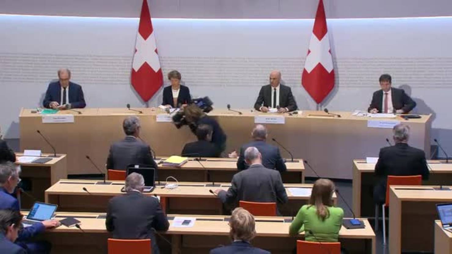 Komplette Pressekonferenz vom 29. April 2020, 14:45 Uhr ...