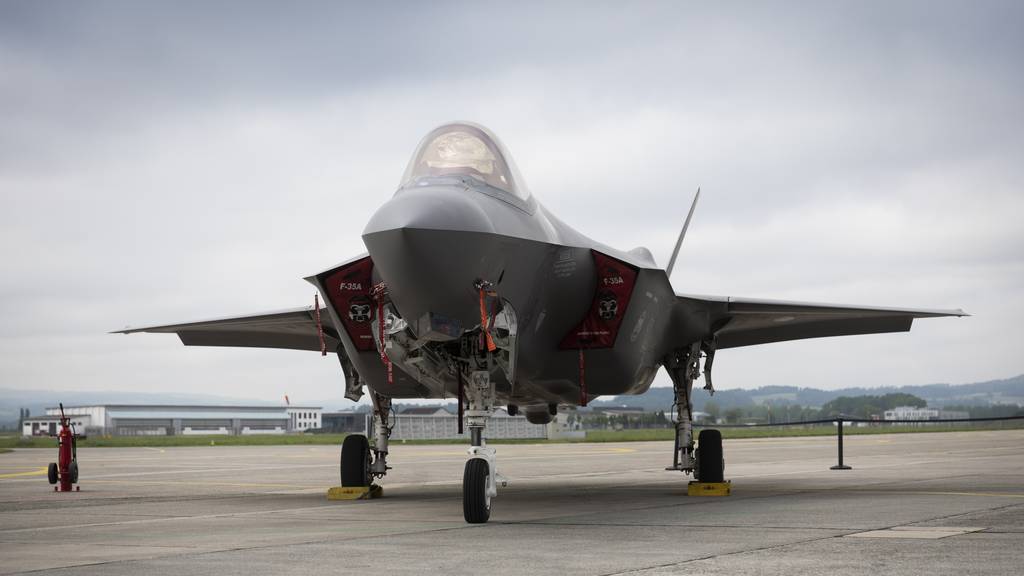 A Lockheed Martin F-35A fighter jet is pictured prior to a takeoff during a test and evaluation day at the Swiss Army airbase, in Payerne, Switzerland, Friday, June 7, 2019.