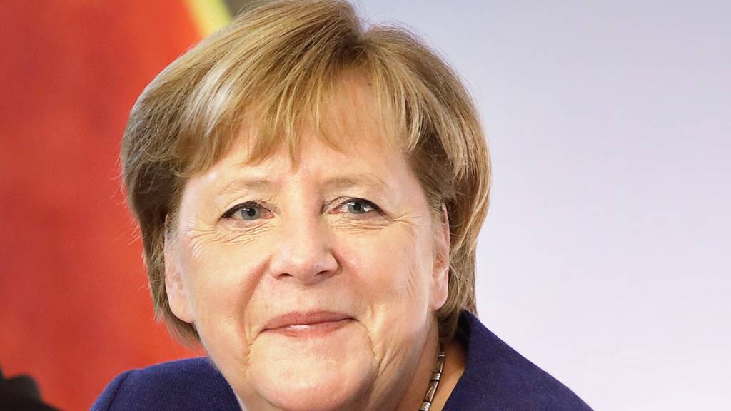 Büroleiterin: Merkel plant politische Biografie
