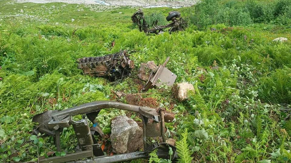 Militärlastwagen stürzt am Sustenpass 220 Meter ab - zwei Tote