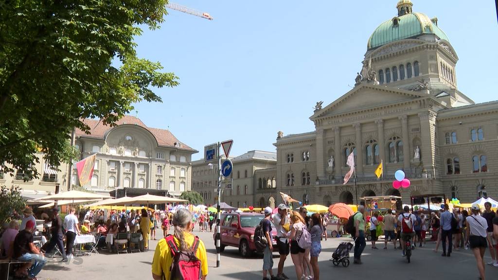 Erste nationale Mad Pride in Bern: Tausende machen auf psychische Erkrankungen aufmerksam