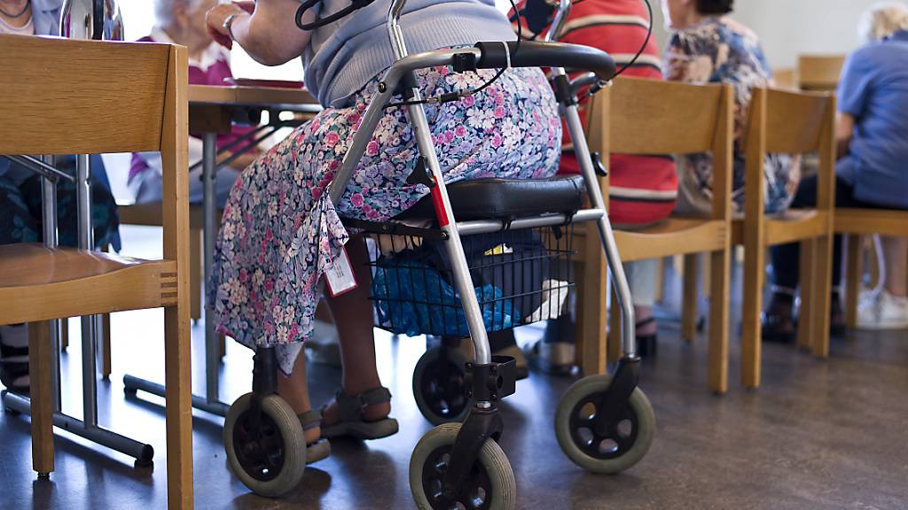 Die Schweizer Pensionskassen haben auf den Anlagen für die Altersvorsorge im bisherigen Jahresverlauf eine leicht überdurchschnittliche Rendite erzielt. (Archivbild)