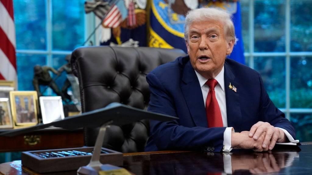 US-Präsident Donald Trump gab den Pharmakonzernen bis Ende September Zeit für eine Senkung der Preise von importierten Medikamenten. (Archivbild)