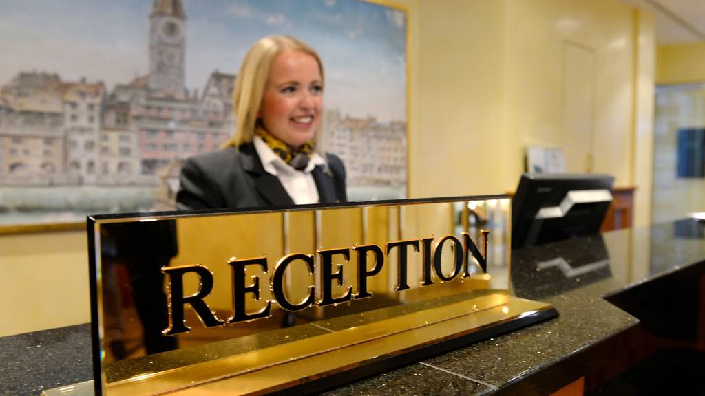 Schweizer Hotels empfangen wieder fast so viele Touristen wie vor Corona