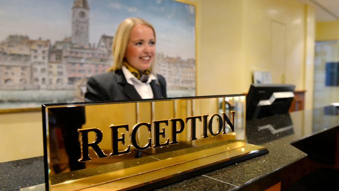 Schweizer Hotels empfangen wieder fast so viele Touristen wie vor Corona