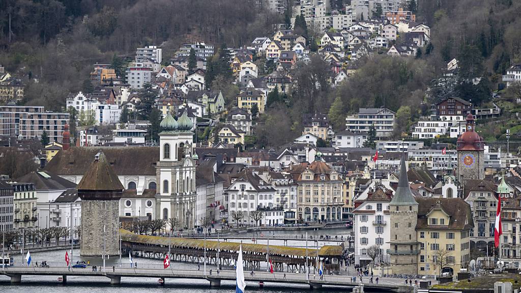 FDP ergreift Referendum gegen Mindestlohn in Stadt Luzern