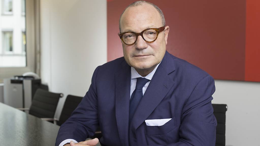 Der ehemalige Barry-Callebaut-Chef Andreas Schmid gibt nach den jüngsten Entwicklungen den Kampf um das Aryzta-Verwaltungsratspräsidium auf.