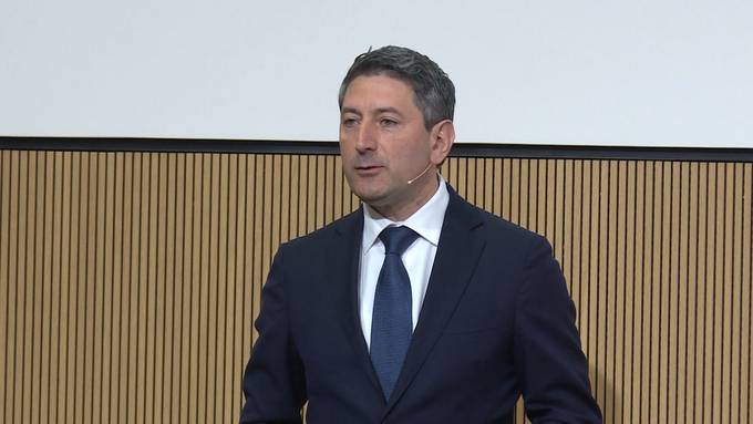 Neuer Post-Chef tritt erstmals vor Medien